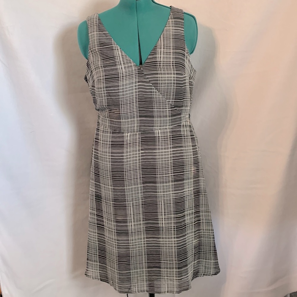 a•n•d e a w y Black and White Dress